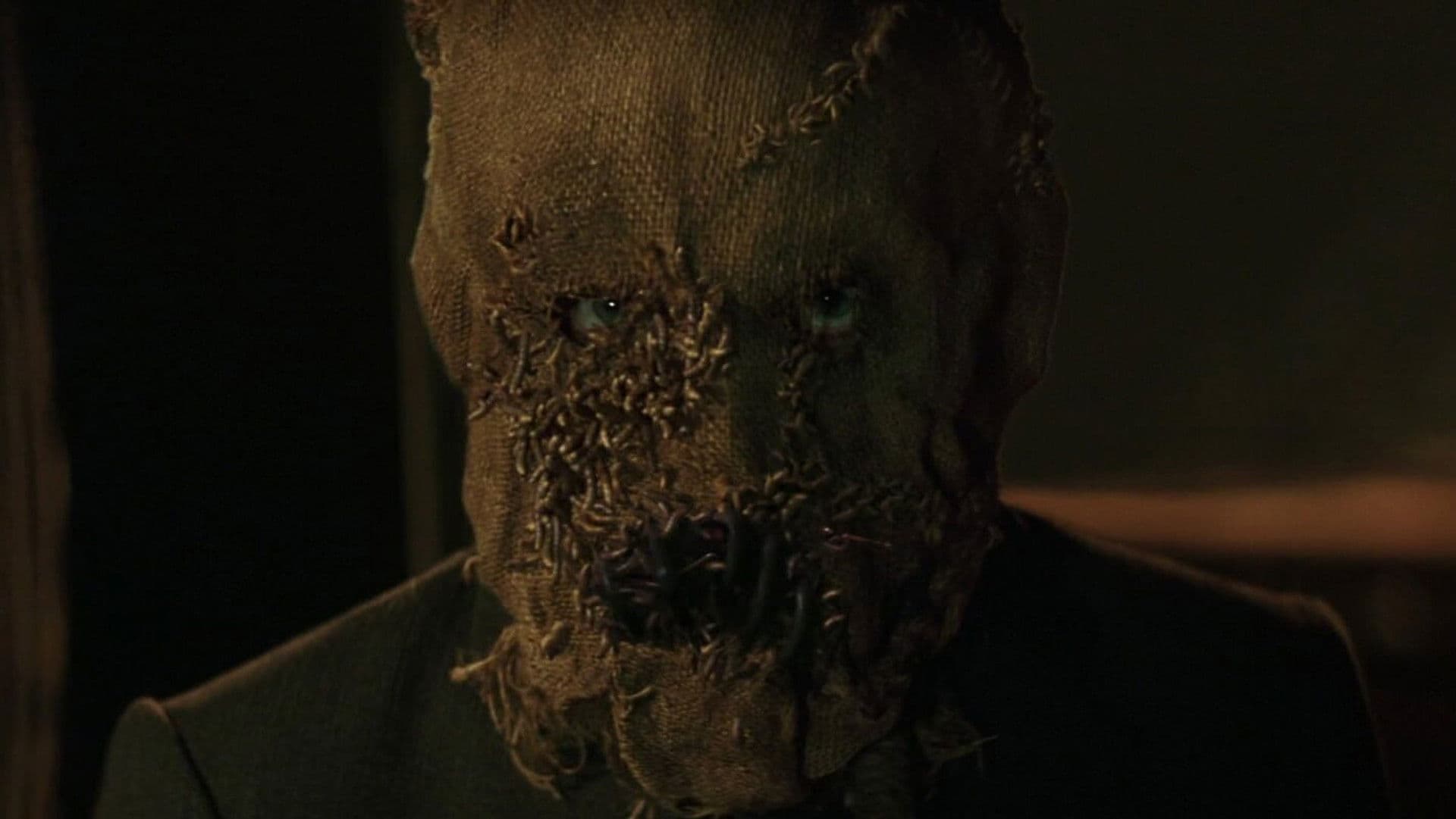 Batman Begins (2005) - color palette reference - frame 3