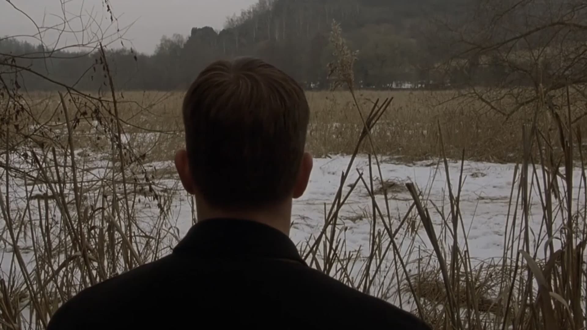 The Bourne Identity (2002) - visual quiz clue - frame 5