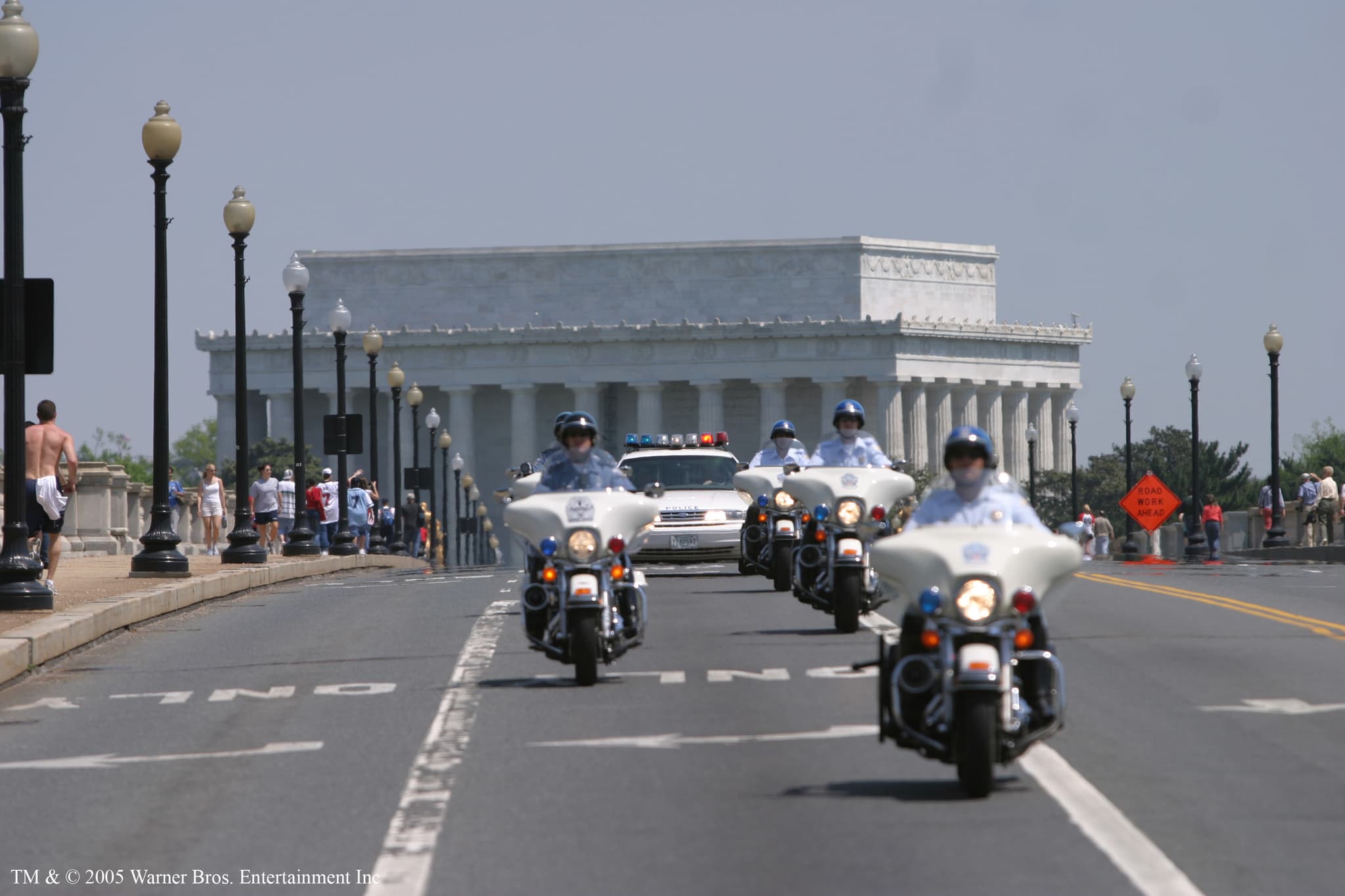 The West Wing (1999) - aesthetic film composition - frame 2