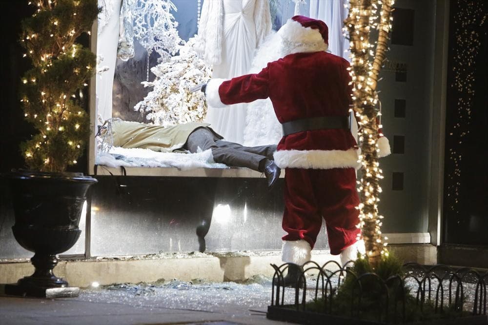 Castle (2009) - aesthetic film composition - frame 2