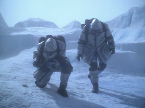 Star Trek: Voyager (1995) - color palette reference - frame 3