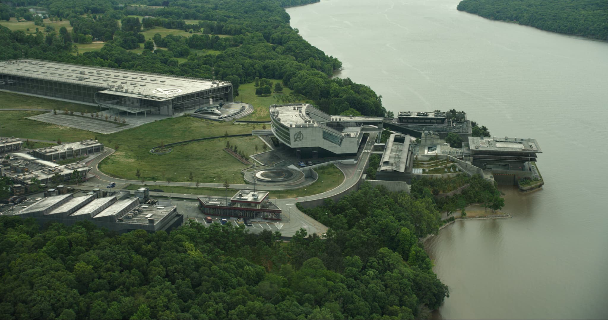 Avengers: Endgame (2019) - color palette reference - frame 3