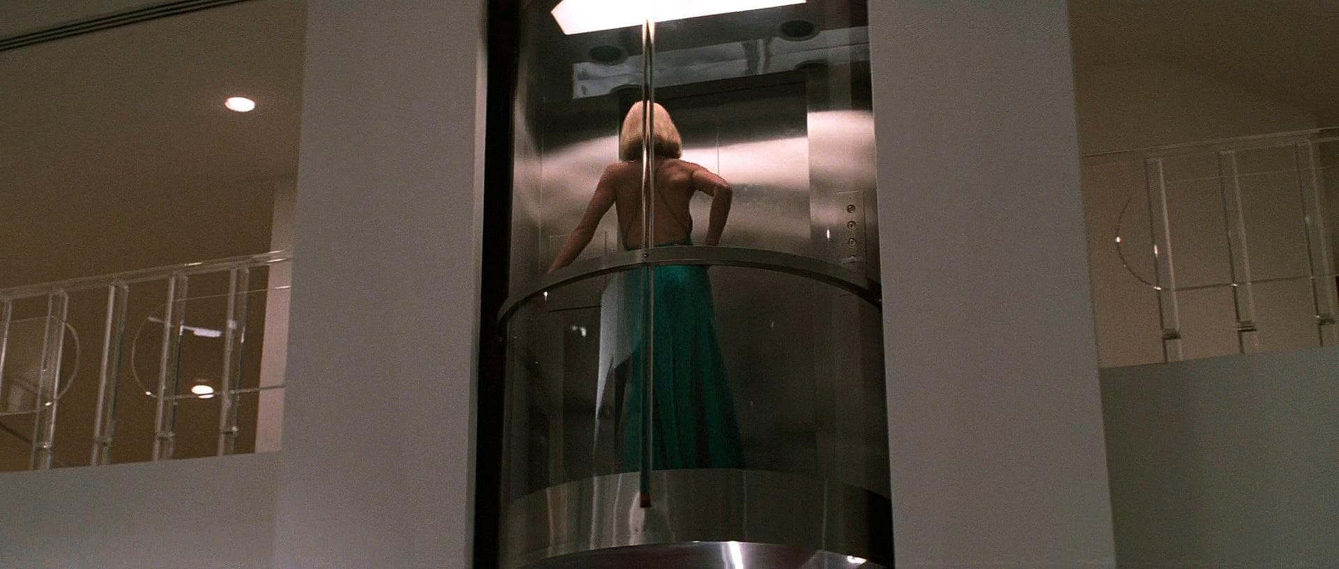 Scarface (1983) - color palette reference - frame 3