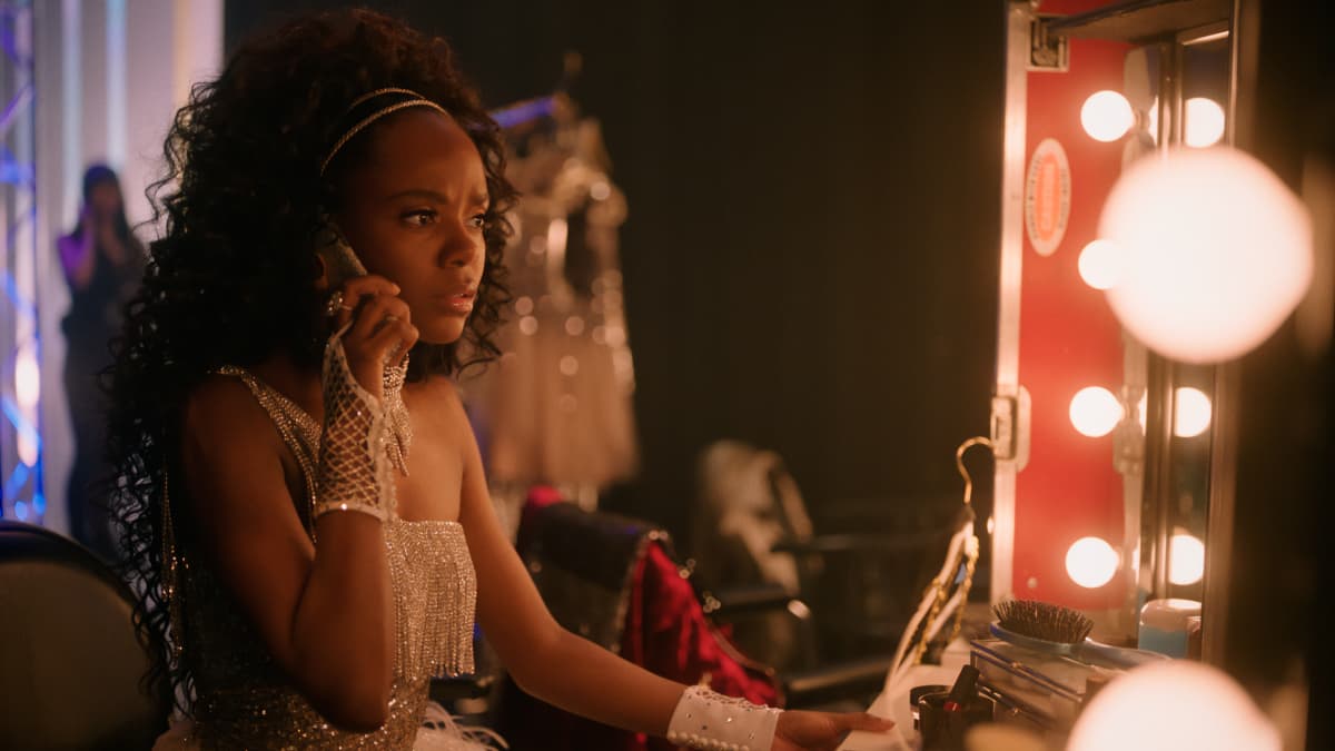 Riverdale (2017) - aesthetic film composition - frame 2