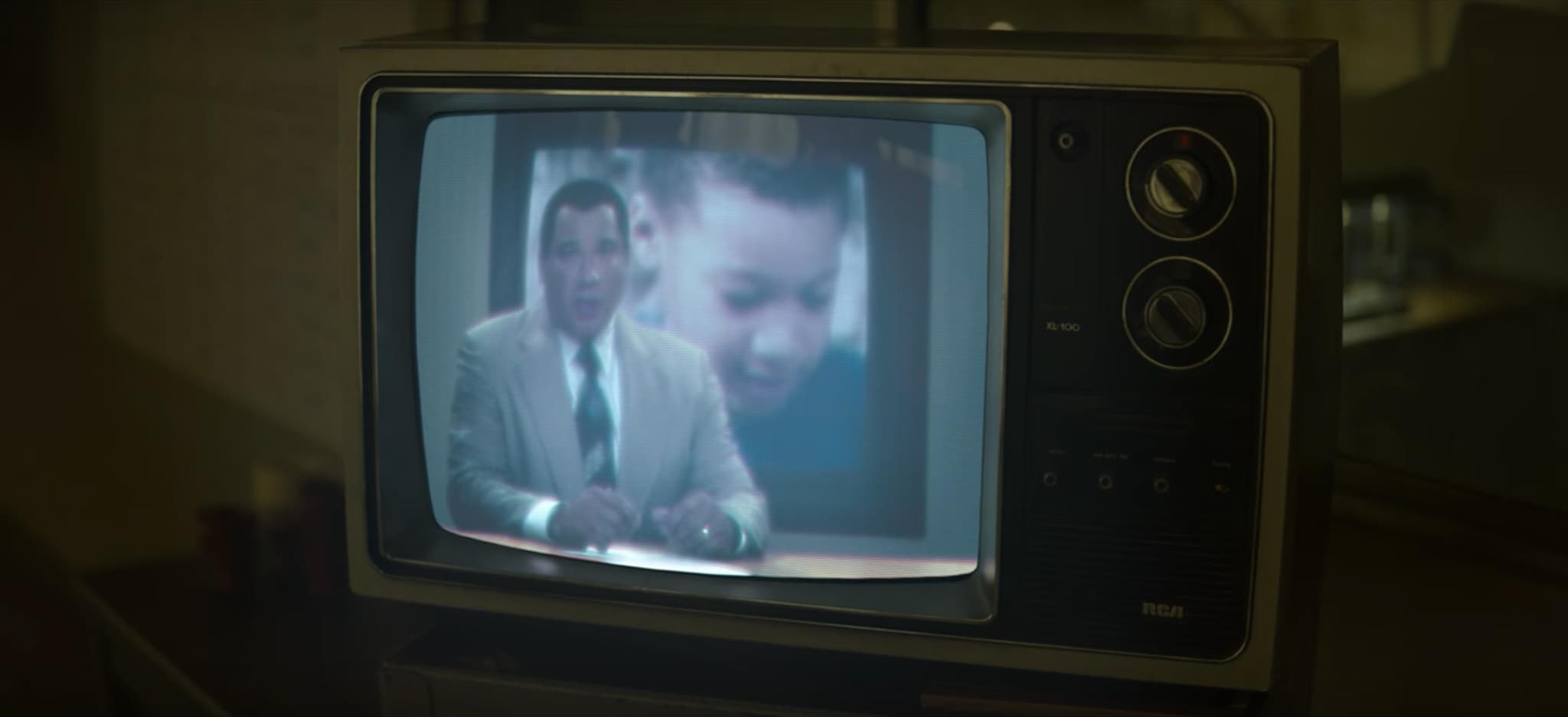 MINDHUNTER (2017) - aesthetic film composition - frame 2