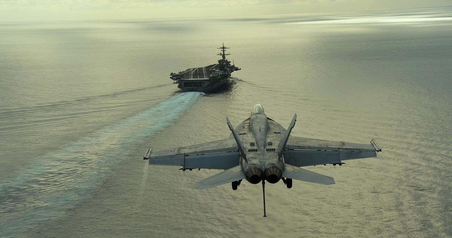 Top Gun: Maverick (2022) - movie still frame - frame 1