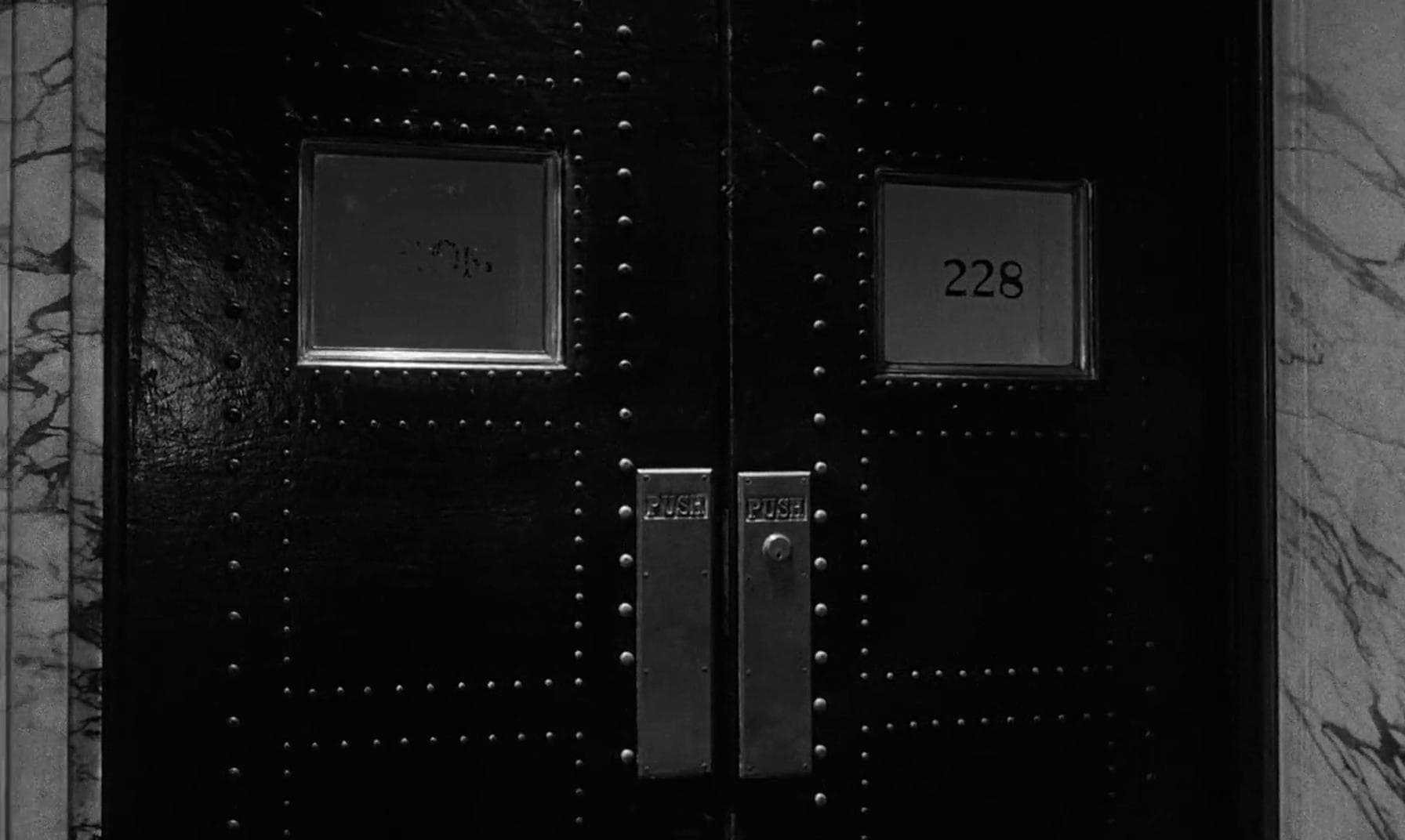 12 Angry Men (1957) - aesthetic film composition - frame 2