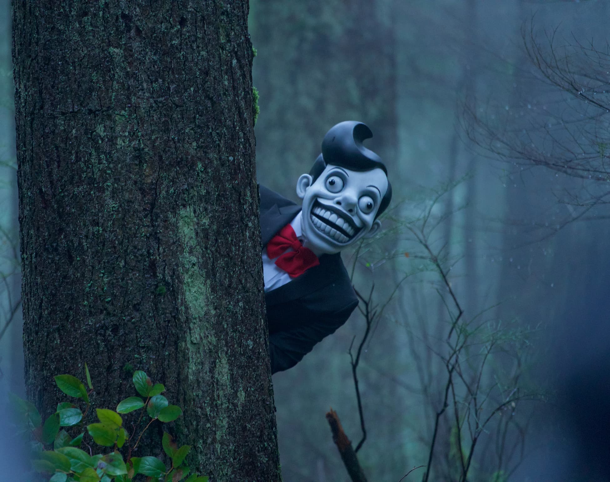 The X-Files (1993) - movie still frame - frame 1