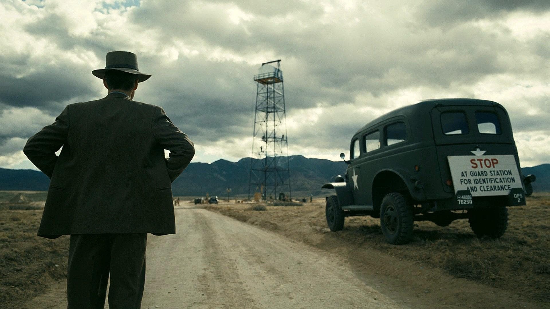 Oppenheimer (2023) - visual quiz clue - frame 5