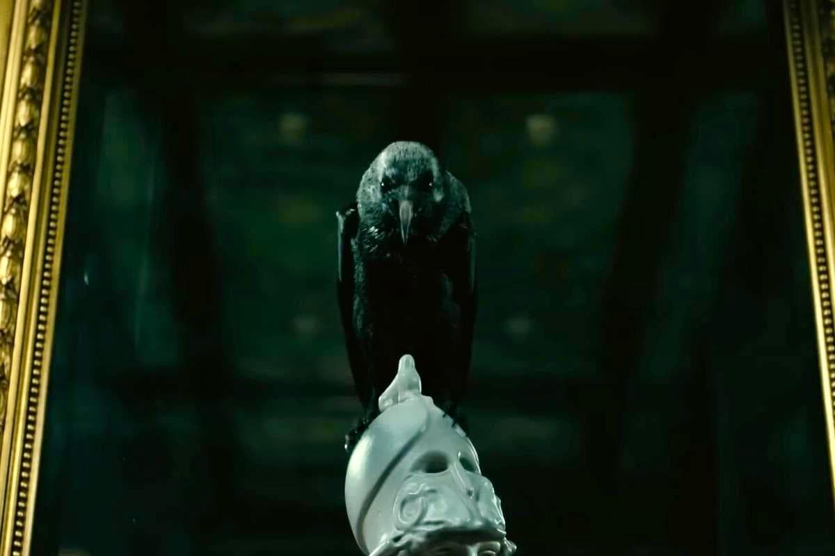 The Fall of the House of Usher (2023) - movie still frame - frame 1