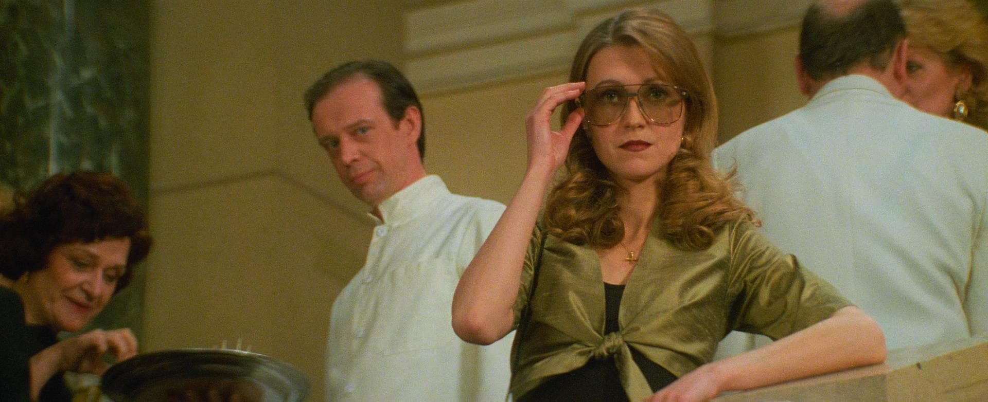 Mission: Impossible (1996) - iconic movie scene - frame 4