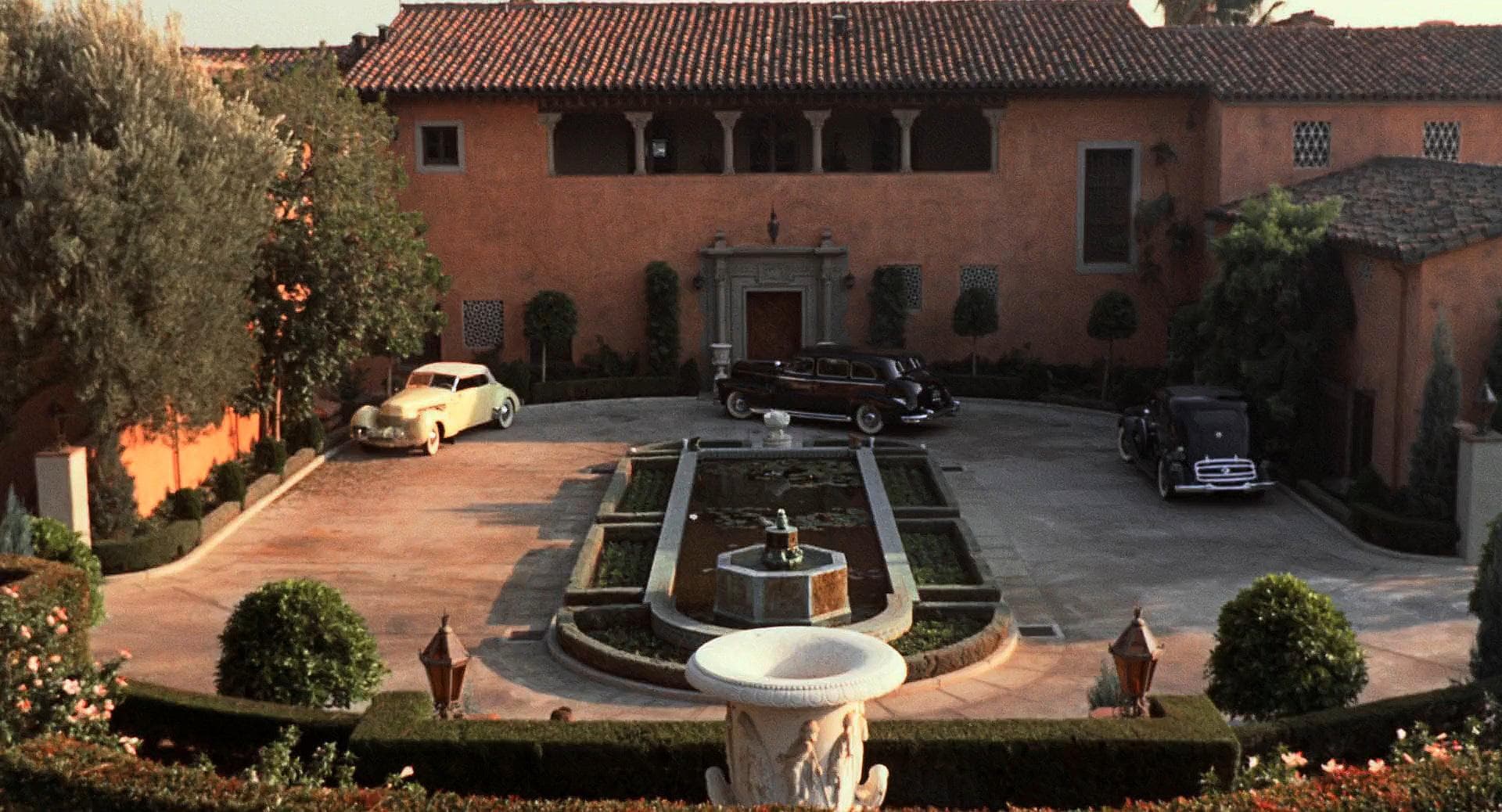 The Godfather (1972) - aesthetic film composition - frame 2