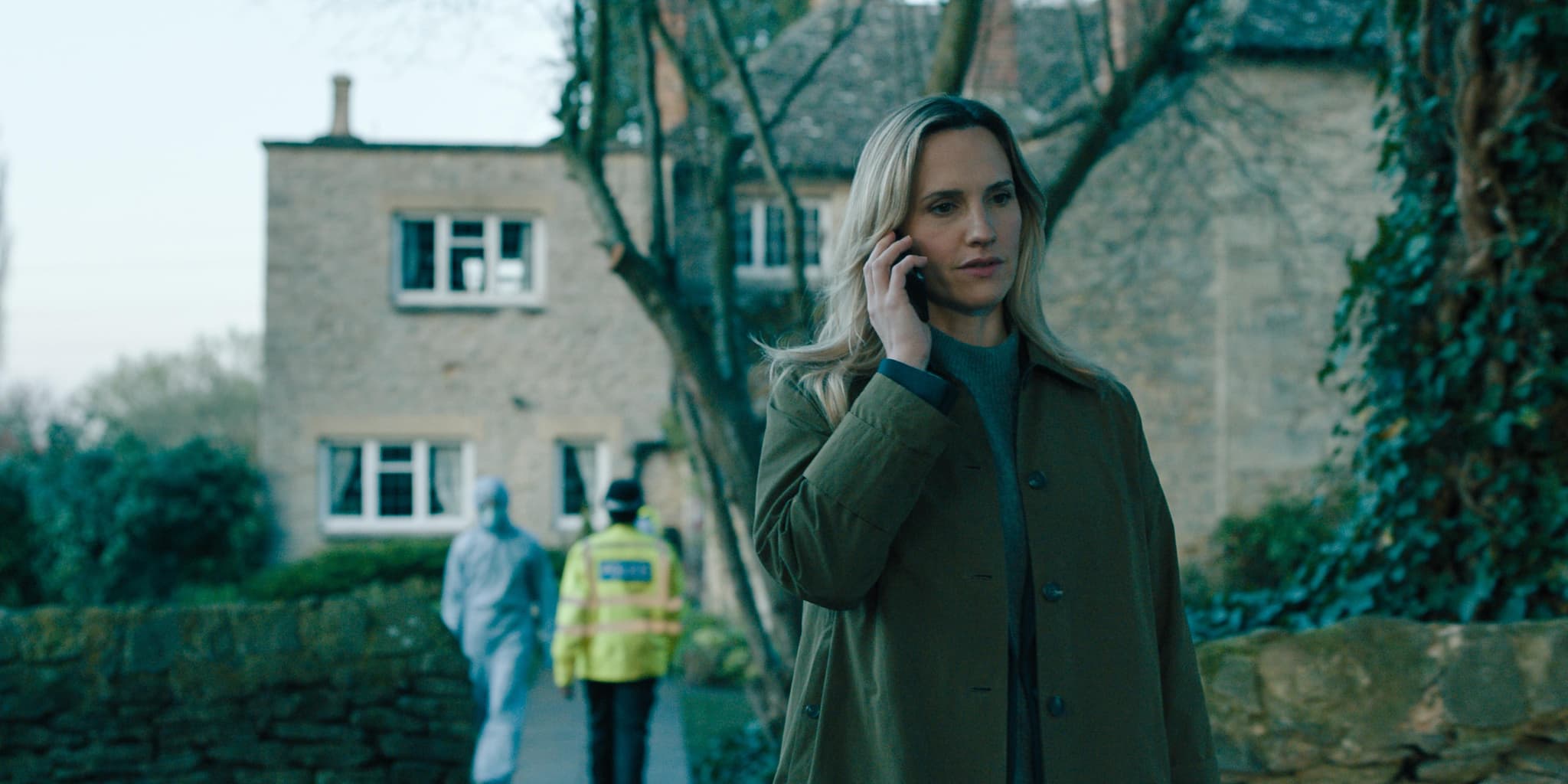 Slow Horses (2022) - visual quiz clue - frame 5