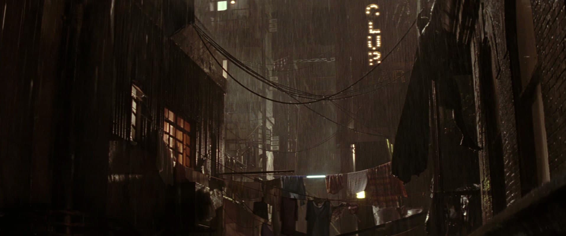 Batman Begins (2005) - aesthetic film composition - frame 2