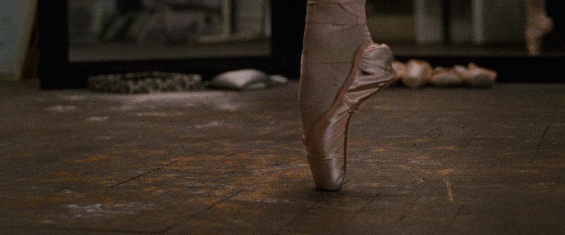 Black Swan (2010) - movie still frame - frame 1