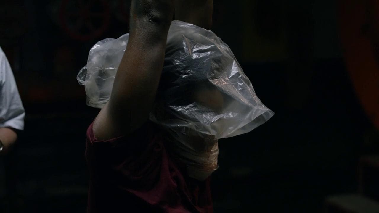 Narcos (2015) - aesthetic film composition - frame 2