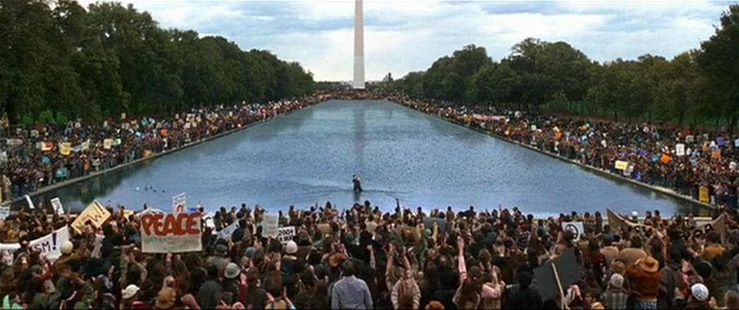 Forrest Gump (1994) - movie still frame - frame 1